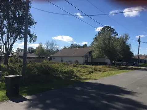 731 Paris Drive Kissimmee FL 34759