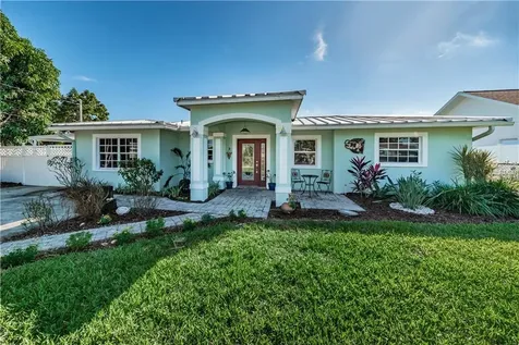 9530 Sun Isle Drive NE St Petersburg FL 33702