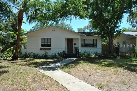 234 24th Avenue N St Petersburg FL 33704