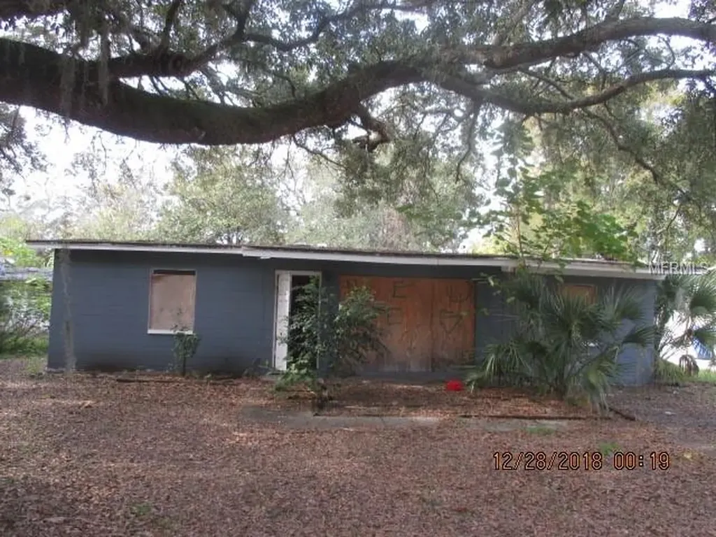 601 Lime Tree Road Tampa FL 33619