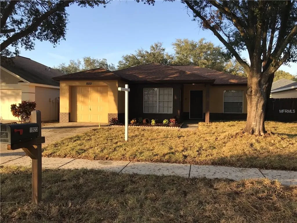 1922 Dartford Court Valrico FL 33594