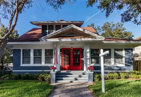 795 25th Avenue N St Petersburg FL 33704
