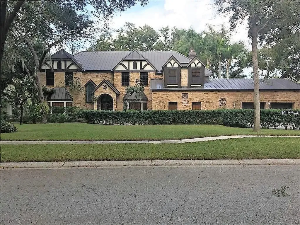 2408 Oak Landing Drive Brandon FL 33511