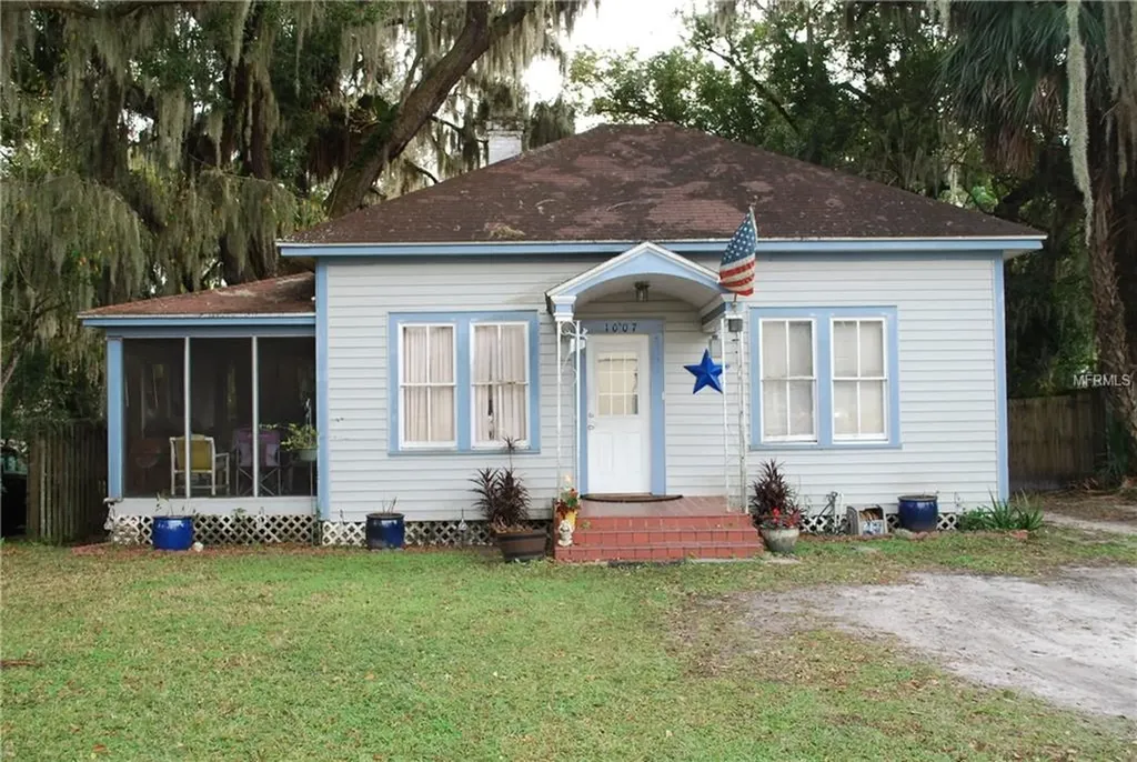 1007 Herndon Street Leesburg FL 34748