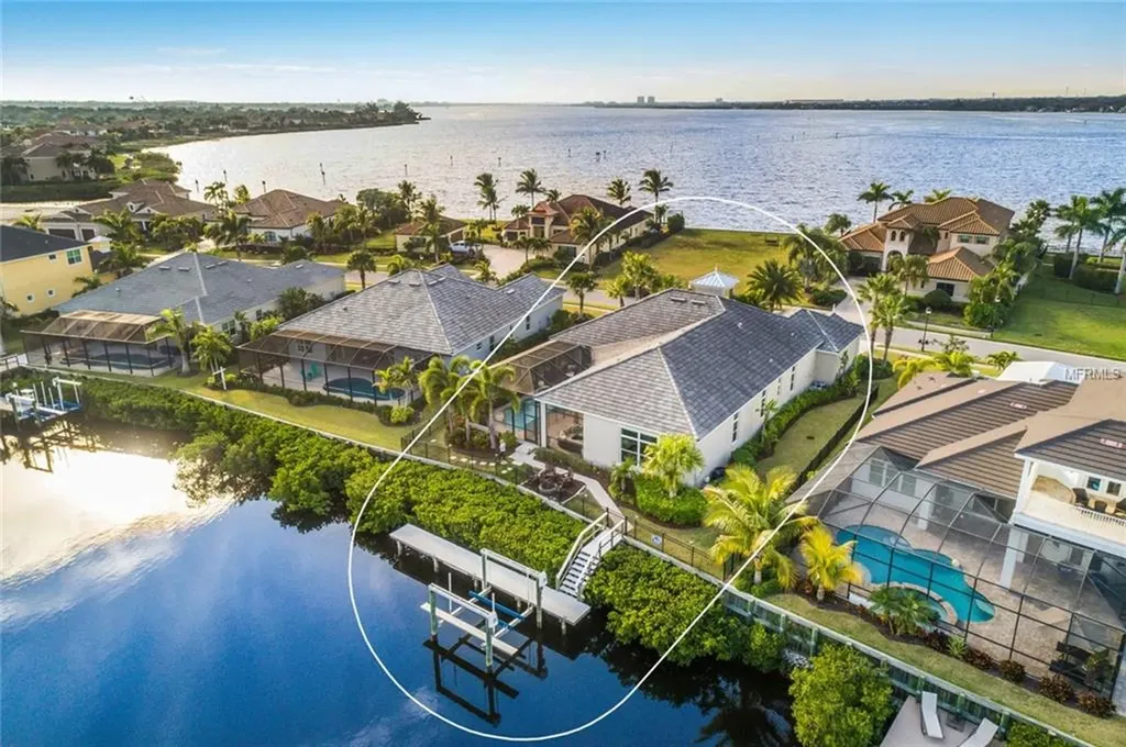 633 Regatta Way Bradenton FL 34208