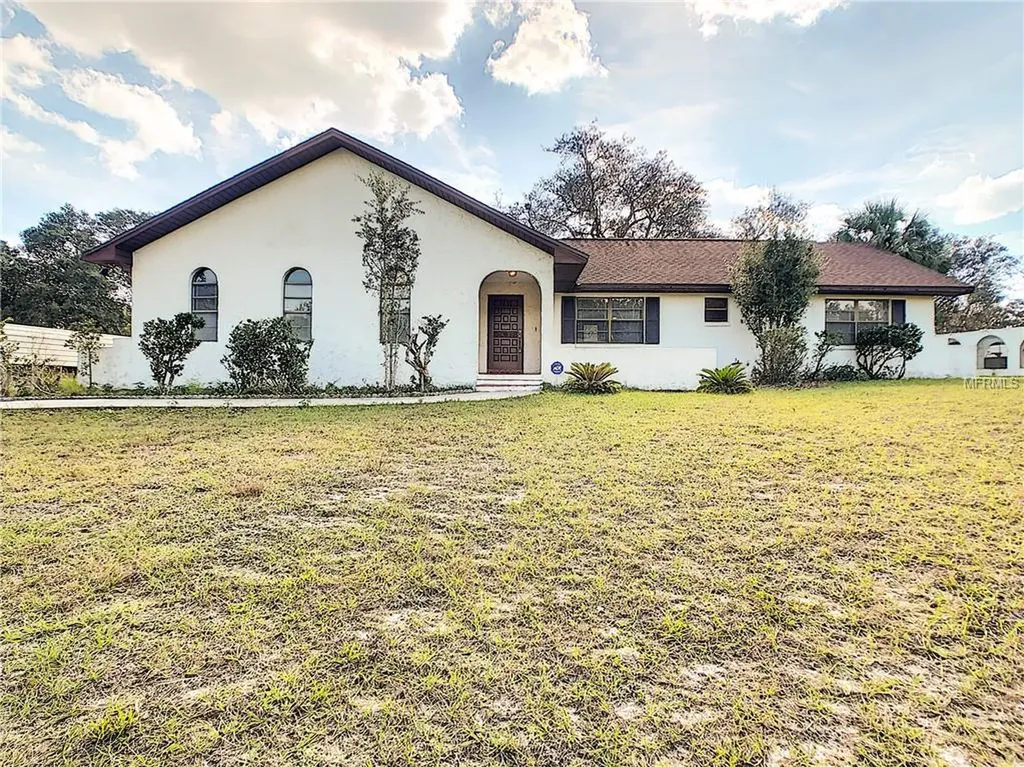 9140 Cypresswood Drive Lake Wales FL 33898