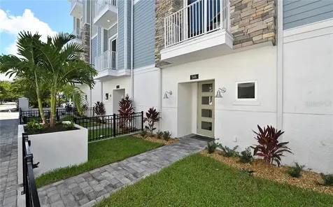 506 Laurel Park Drive Sarasota FL 34236