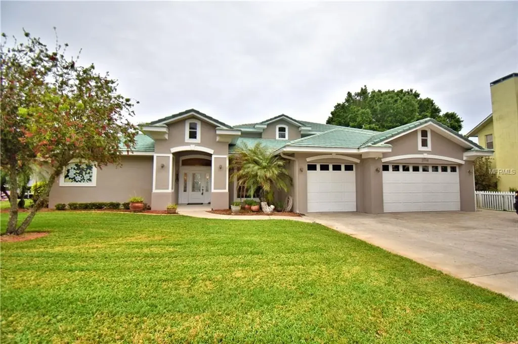 2119 Kirkland Lake Drive Auburndale FL 33823