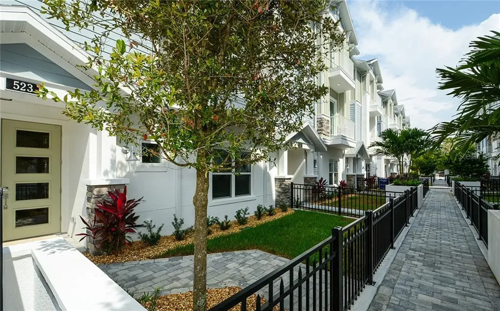 523 Lafayette Court Sarasota FL 34236