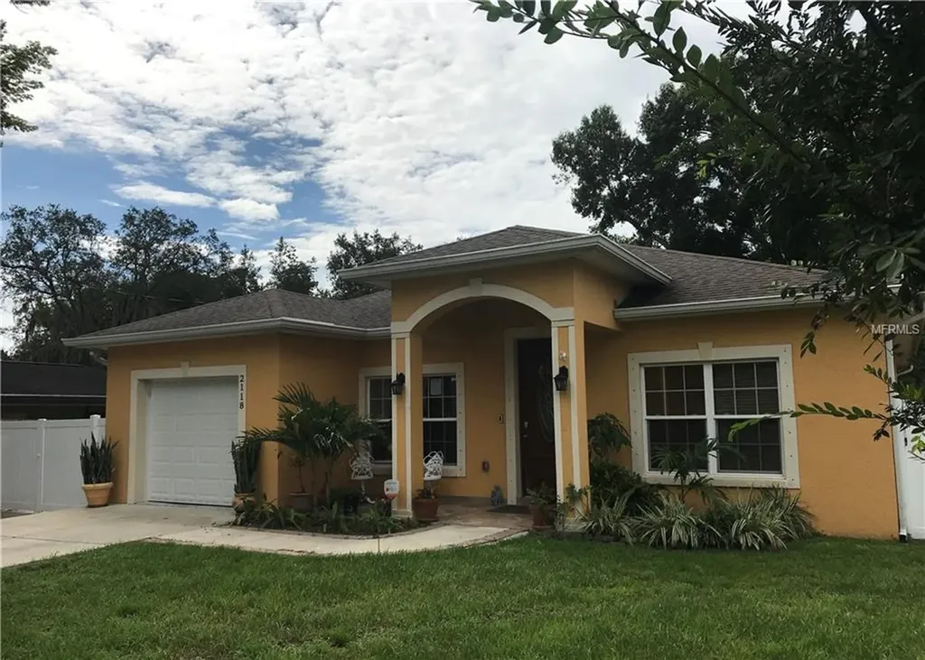 2118 W Skagway Avenue Tampa FL 33604