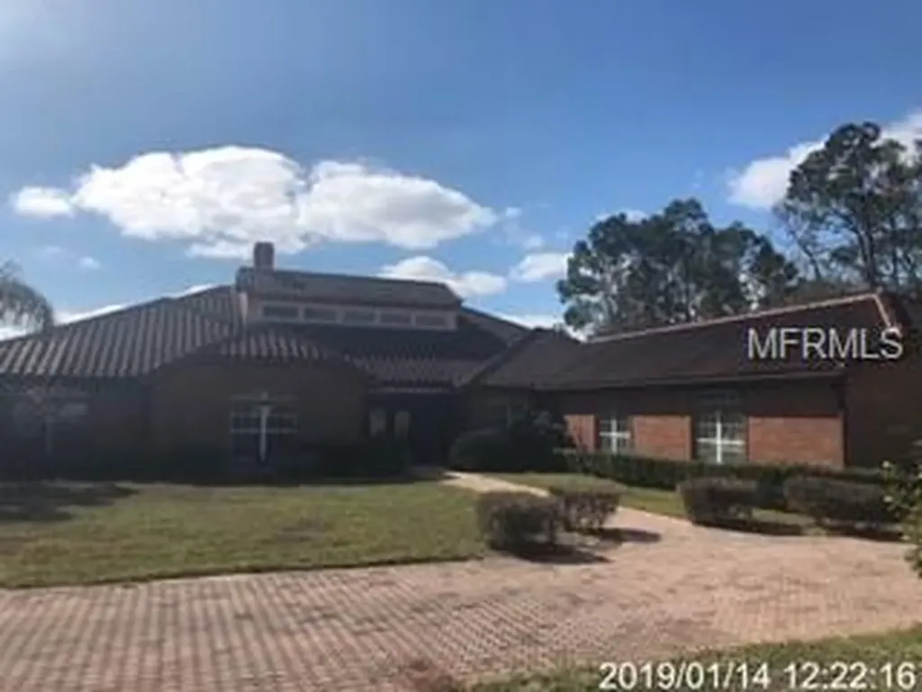 5492 Palm Lake Circle Orlando FL 32819
