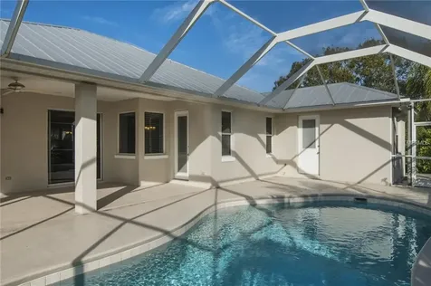 530 46th Court Vero Beach FL 32968