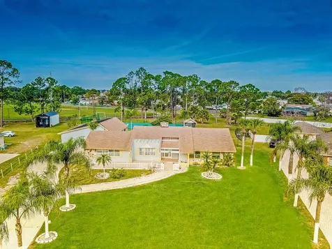 102 Bit Court Kissimmee FL 34743