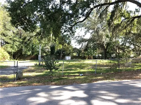 207 8th Street Orlando FL 32833