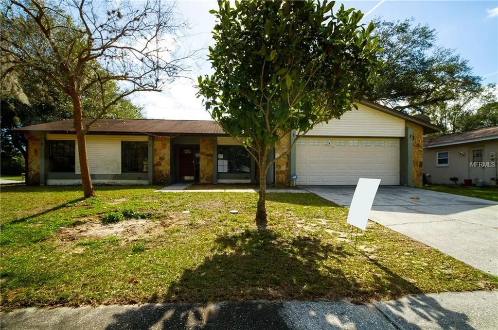 7911 Shore Bluff Court Temple Terrace FL 33637