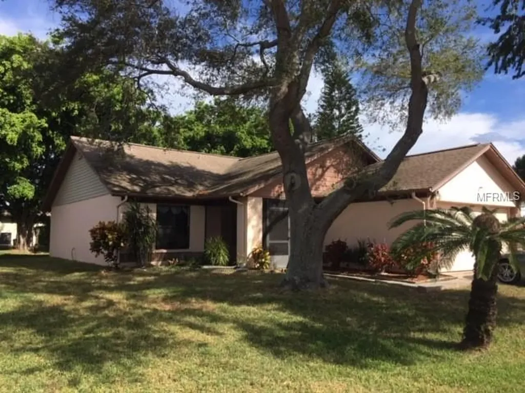 4069 103rd Avenue N Clearwater FL 33762