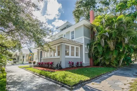622 8th Street N St Petersburg FL 33701