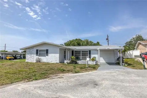 4023 Menlo Court Holiday FL 34691