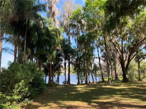 17920 Burnside Road Lutz FL 33548