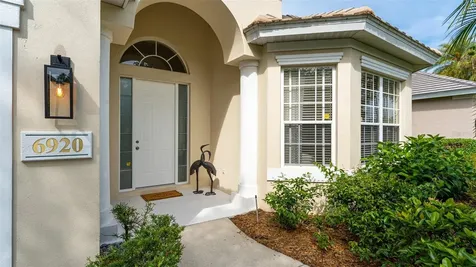 6920 Lennox Place University Park FL 34201