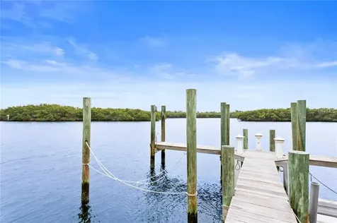 1192 Gandy Crest Drive NE St Petersburg FL 33702