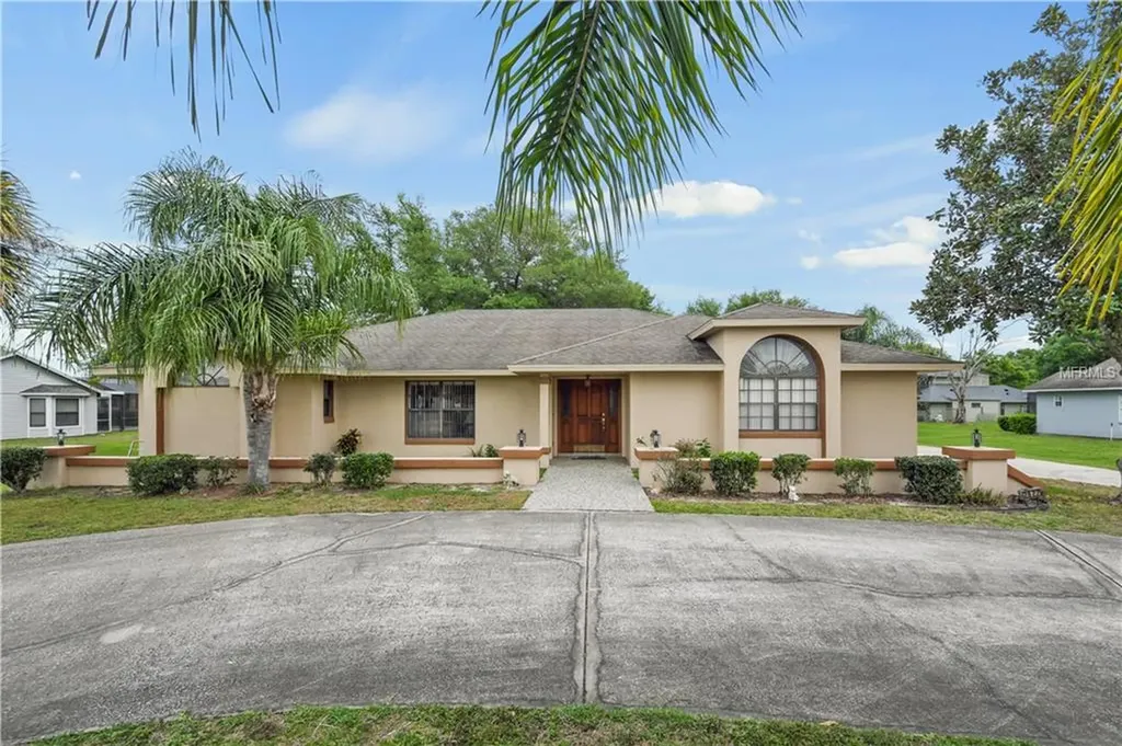 2827 Longleaf Court Kissimmee FL 34746