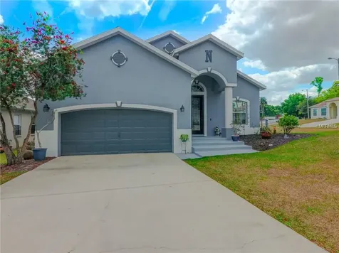37137 Highland Bluff Circle Dade City FL 33523