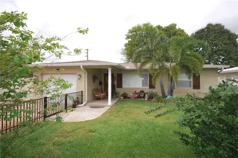 5951 Dartmouth Avenue N St Petersburg FL 33710