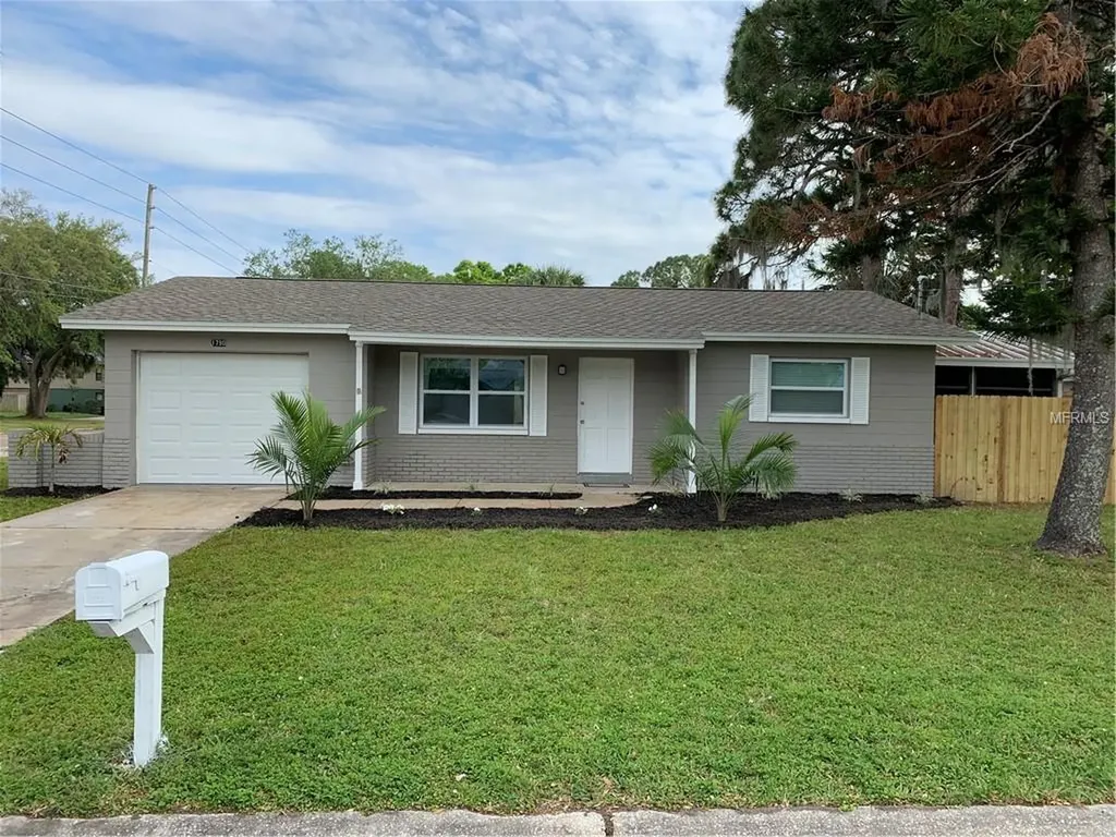 1790 Mississippi Avenue NE St Petersburg FL 33703