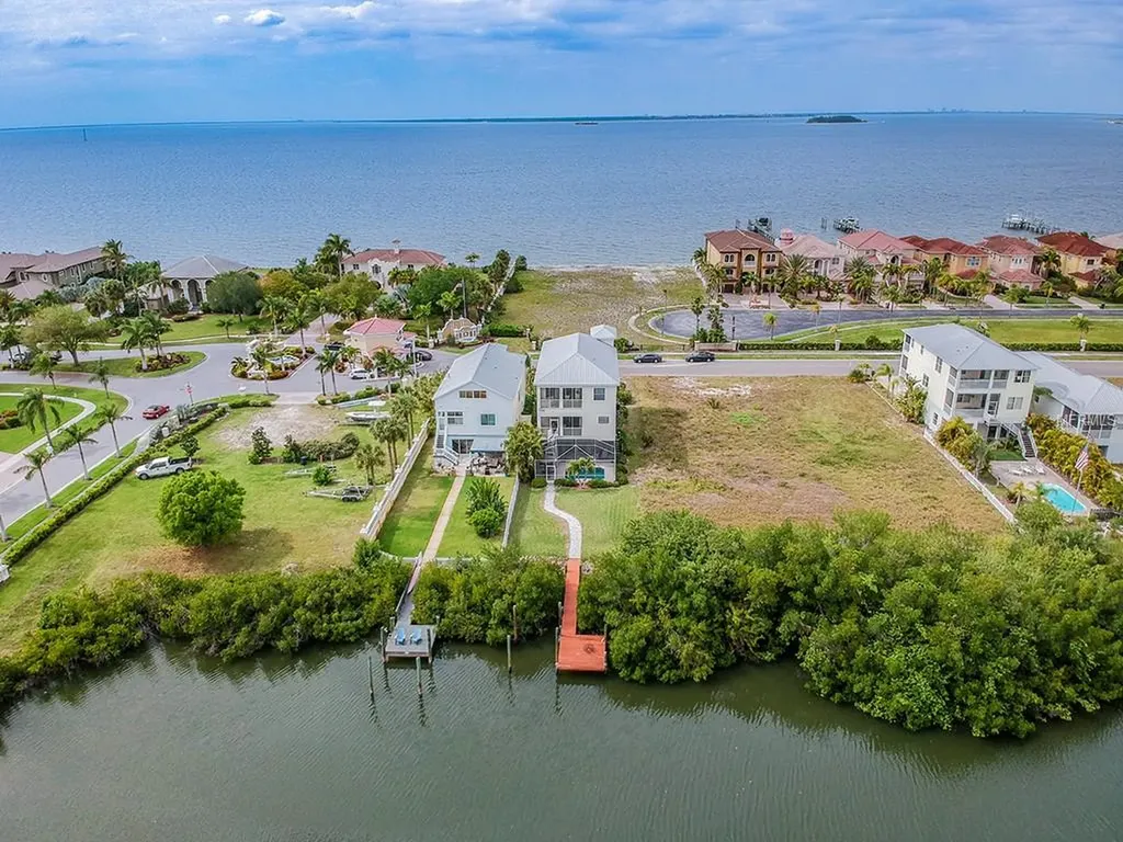 6403 Marbella Boulevard Apollo Beach FL 33572