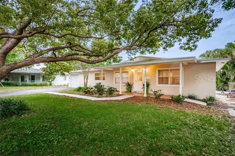 8327 15th Street N St Petersburg FL 33702
