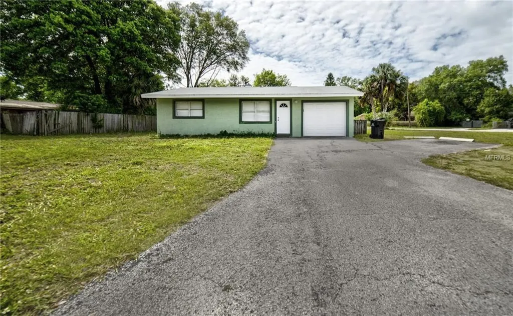 7212 50th Avenue N St Petersburg FL 33709
