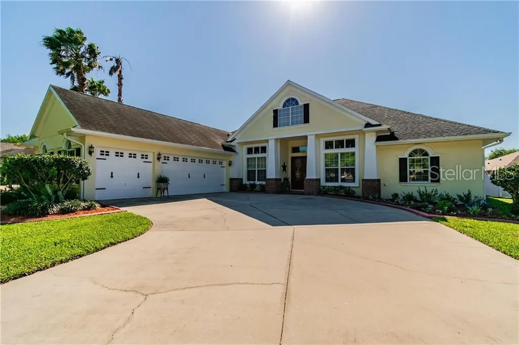 706 Charter Wood Place Valrico FL 33594