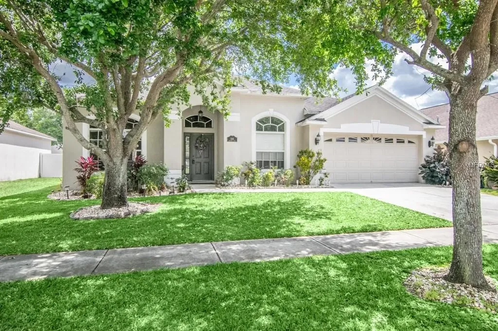 1138 Baycrest Drive Wesley Chapel FL 33544