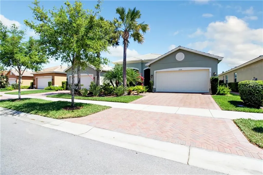 15726 Aurora Lake Circle Wimauma FL 33598