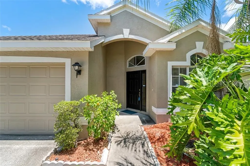 12143 Bishopsford Drive Tampa FL 33626