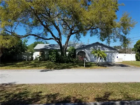 2032 Sourwood Boulevard Dunedin FL 34698