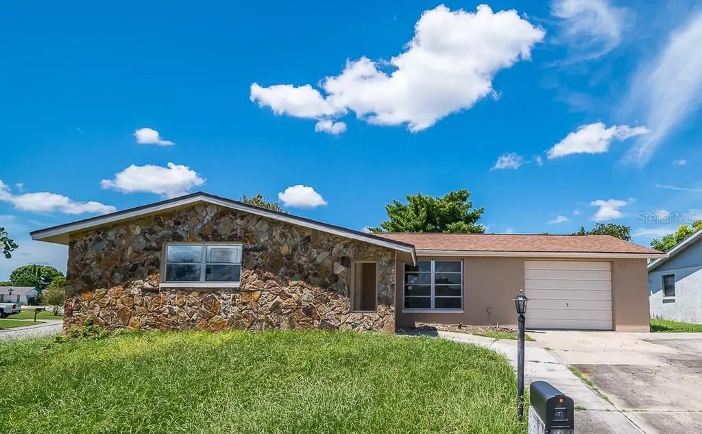 9239 Palm Avenue Port Richey FL 34668