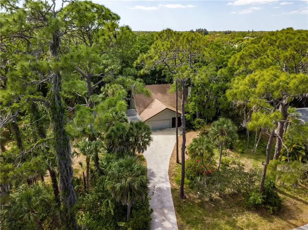 840 N Elm Street Englewood FL 34223