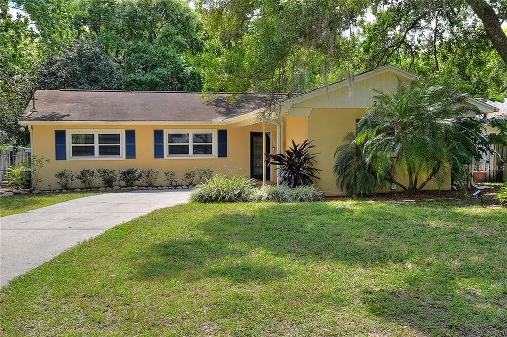 2104 W Kyra Drive Tampa FL 33612