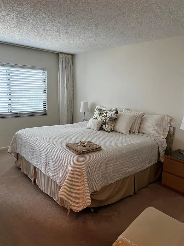 1102 Ben Franklin Drive Sarasota FL 34236