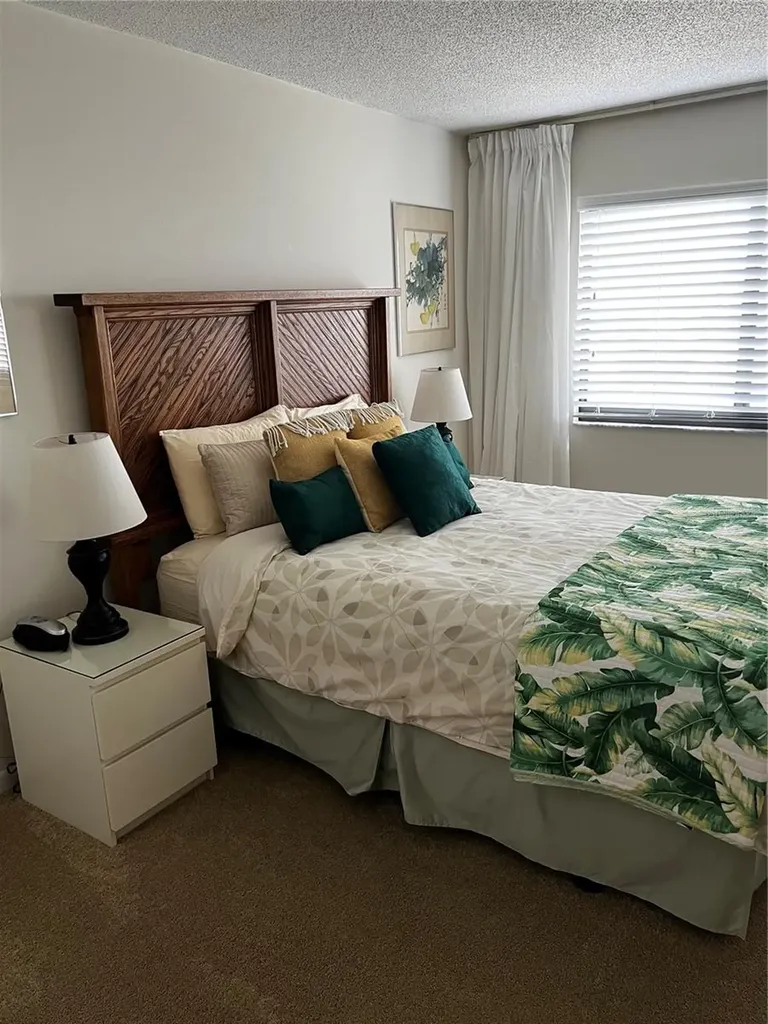 1102 Ben Franklin Drive Sarasota FL 34236