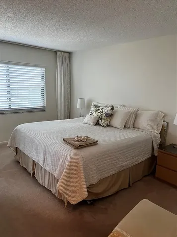 1102 Ben Franklin Drive Sarasota FL 34236