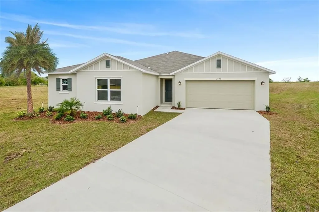2723 Angel Mist Court Mascotte FL 34753