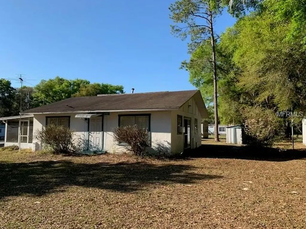 19747 Carnation Road Altoona FL 32702
