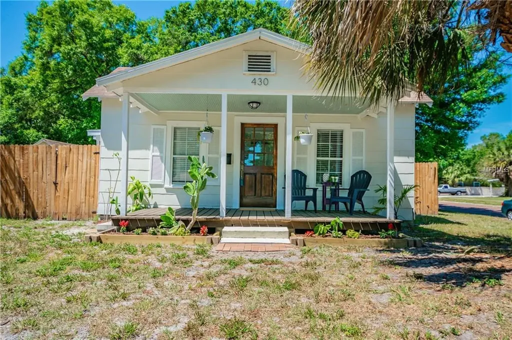 430 40th Street N St Petersburg FL 33713