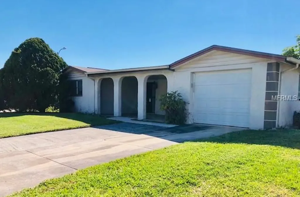 2705 Apia Place Holiday FL 34691