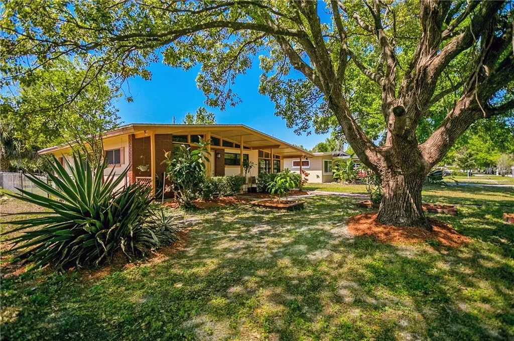 714 Irwin Drive Orlando FL 32807