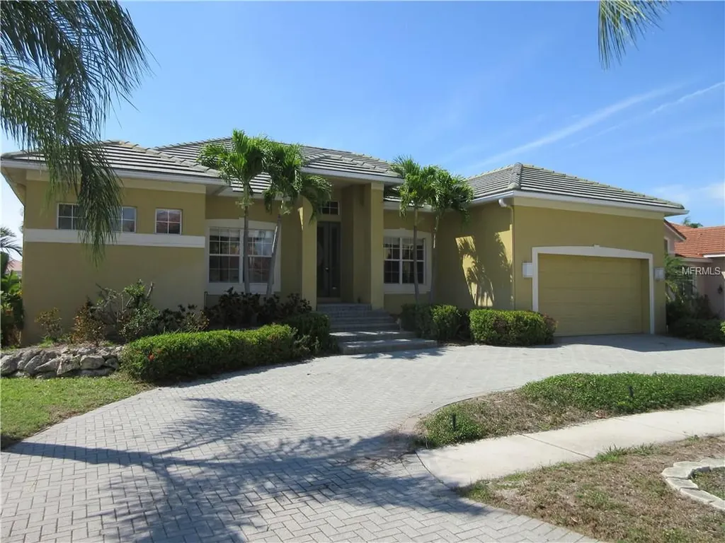925 Allegro Lane Apollo Beach FL 33572