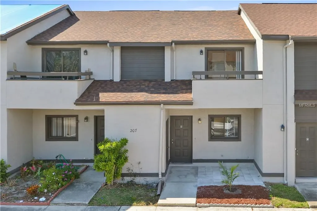 207 Eden Lane Kissimmee FL 34743